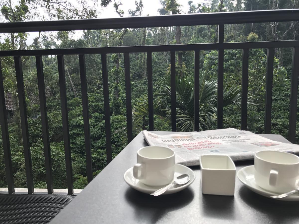 Highland Bristo Hotel Kalpetta Exterior photo